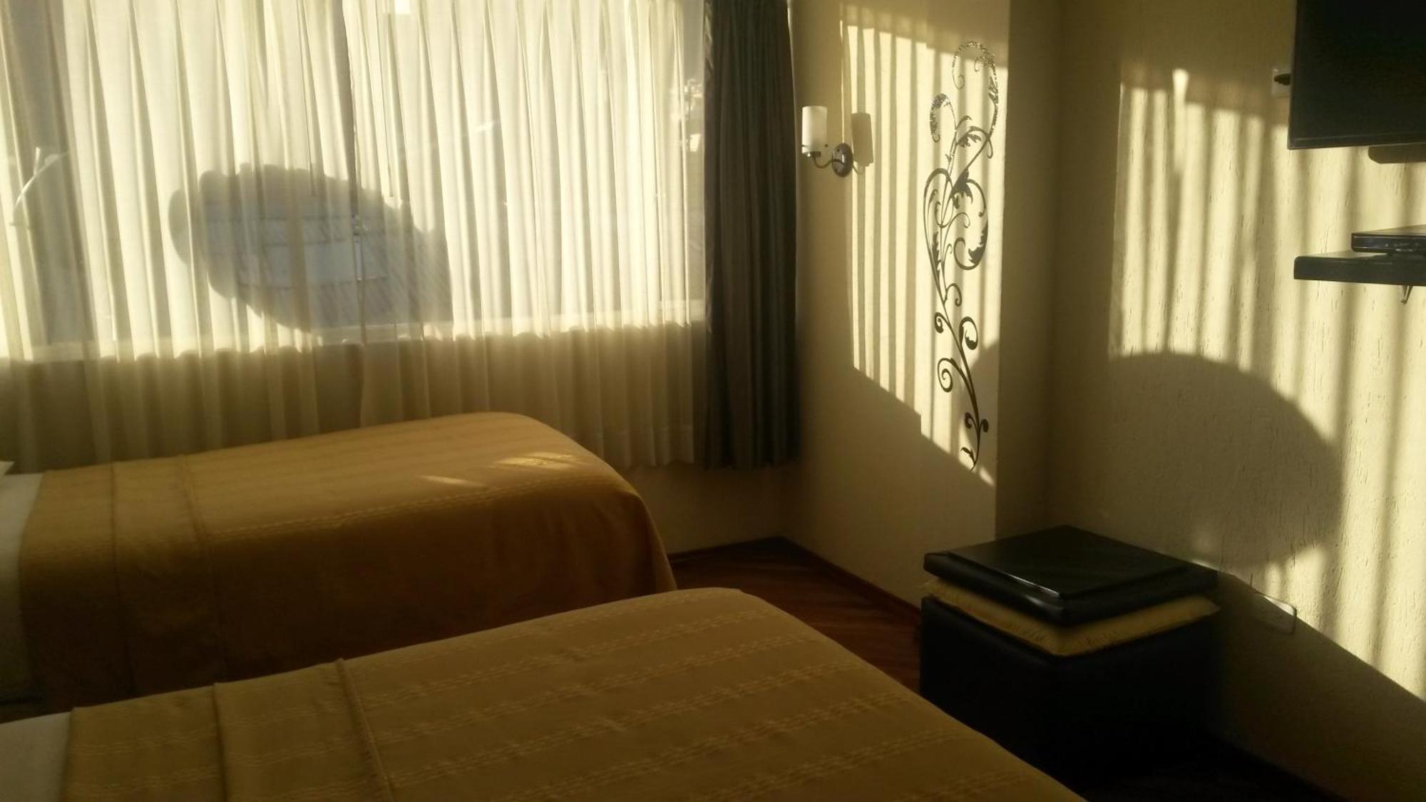 קיטו Hostal Capri חדר תמונה
