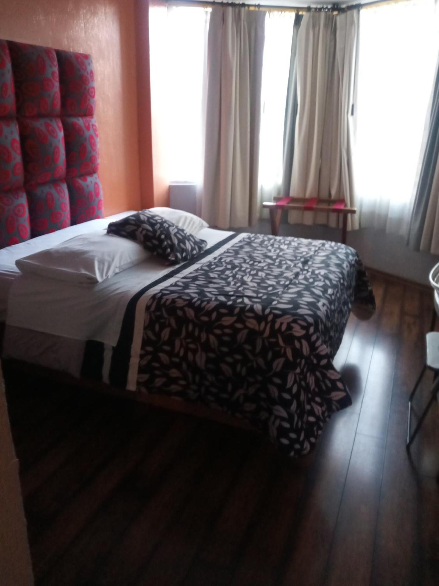 קיטו Hostal Capri מראה חיצוני תמונה