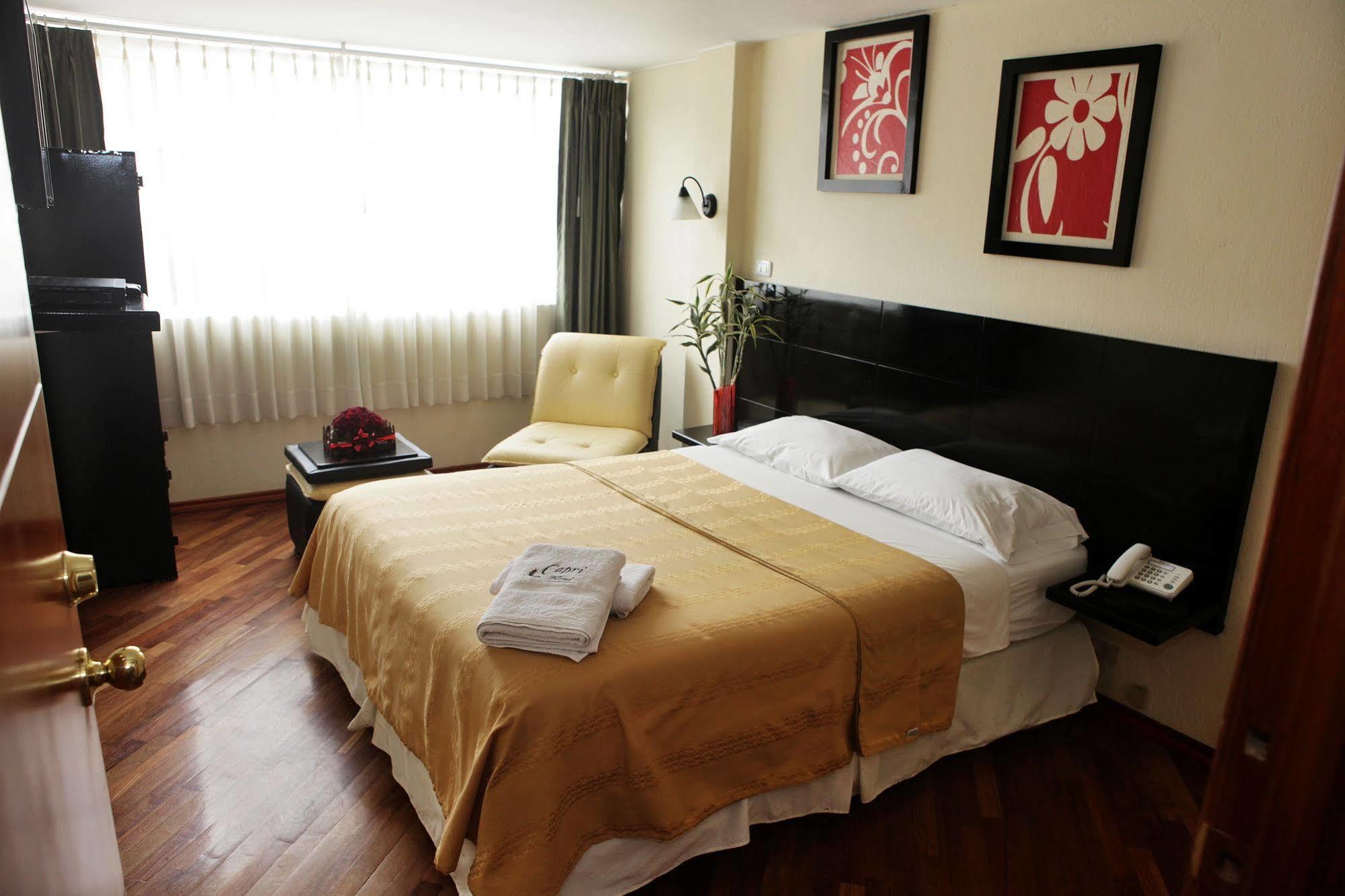 קיטו Hostal Capri מראה חיצוני תמונה