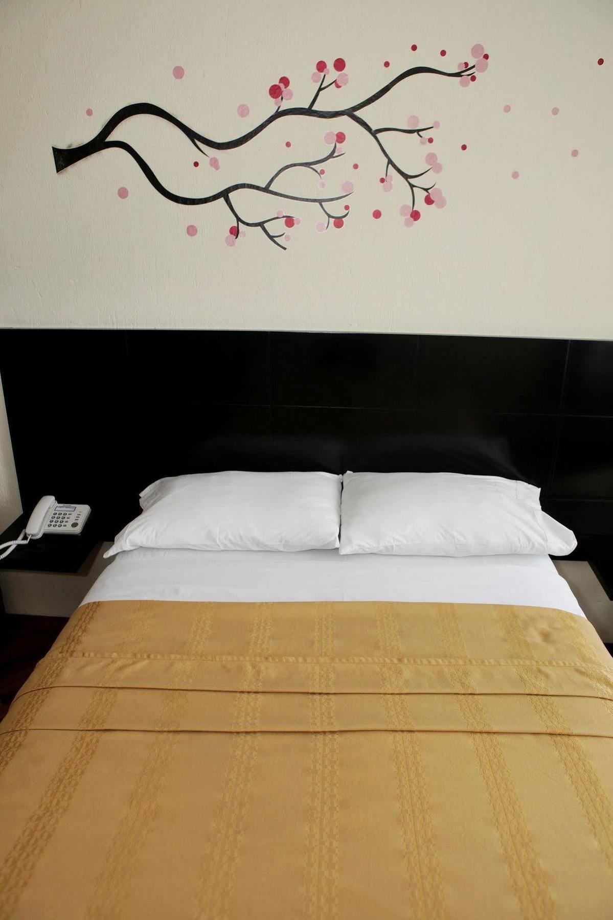 קיטו Hostal Capri מראה חיצוני תמונה