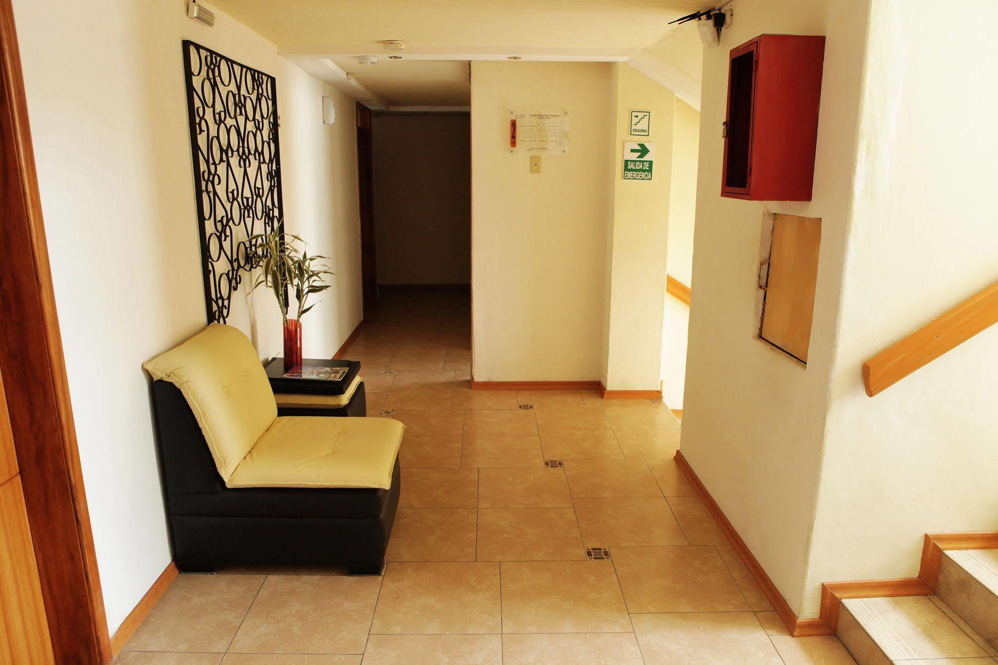 קיטו Hostal Capri מראה חיצוני תמונה