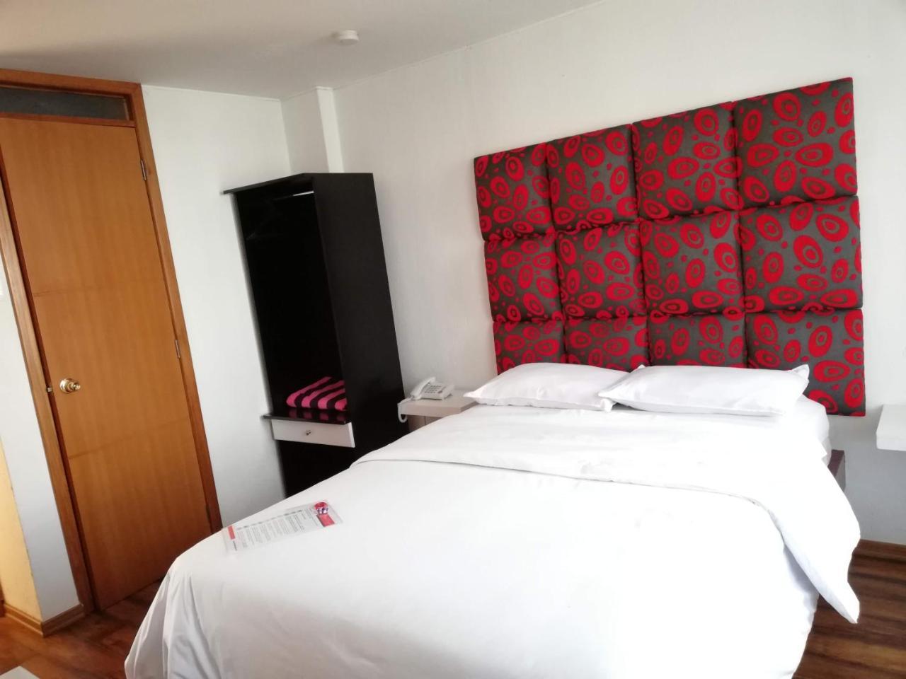 קיטו Hostal Capri מראה חיצוני תמונה