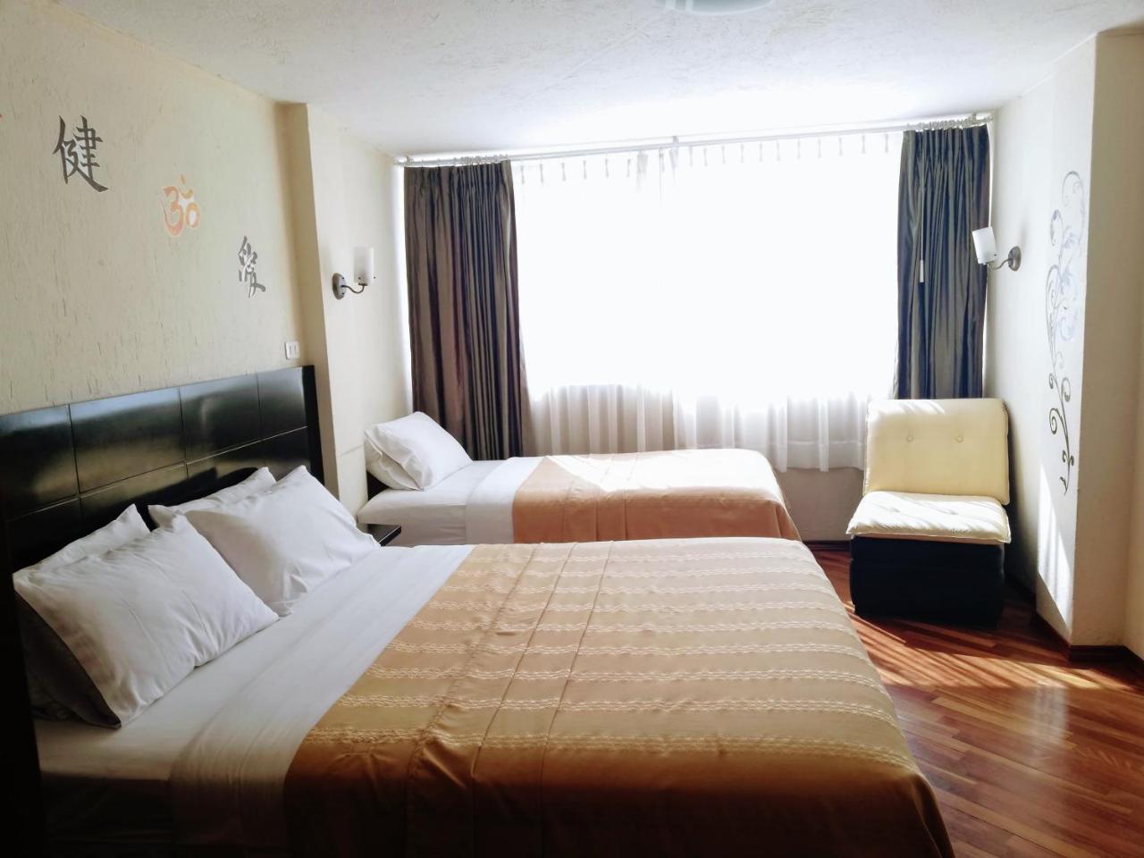 קיטו Hostal Capri מראה חיצוני תמונה